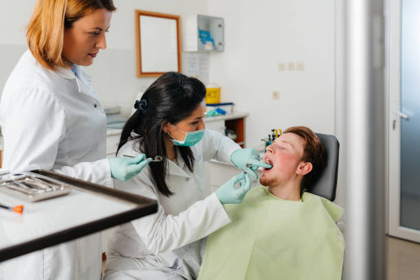 Best Emergency Tooth Extraction  in Elwood, IN